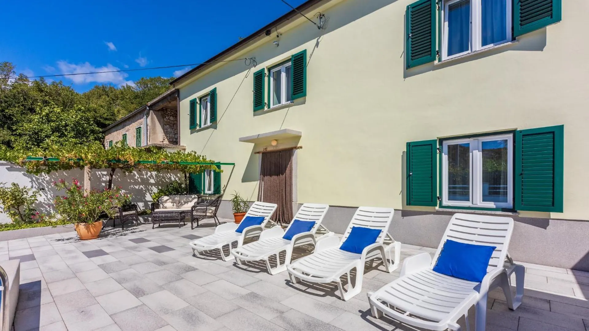 Holiday home Rural House Anka Villa Drivenik