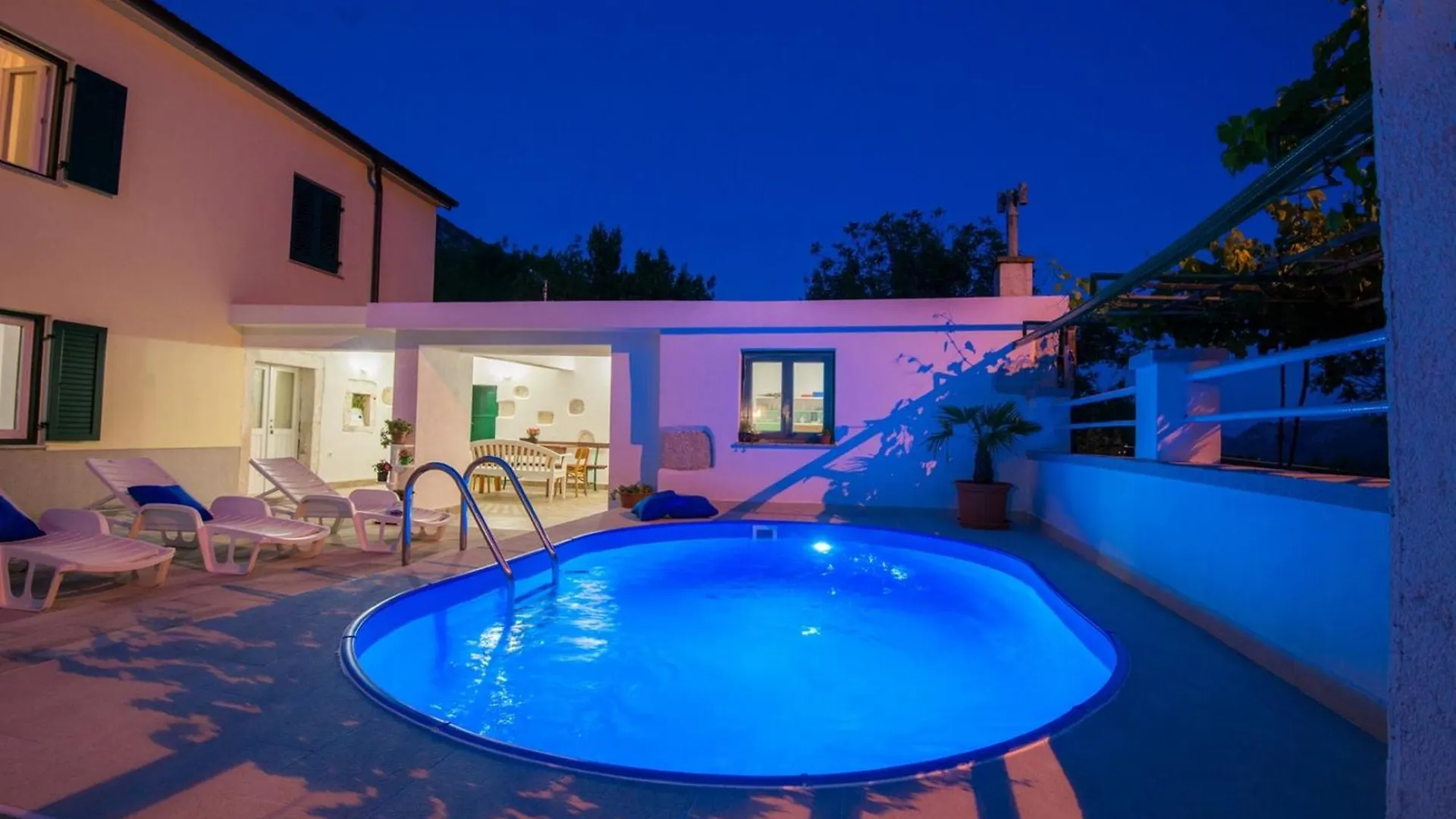 Holiday home Rural House Anka Villa Drivenik